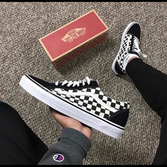Vans Shoes - Vans Old Skool